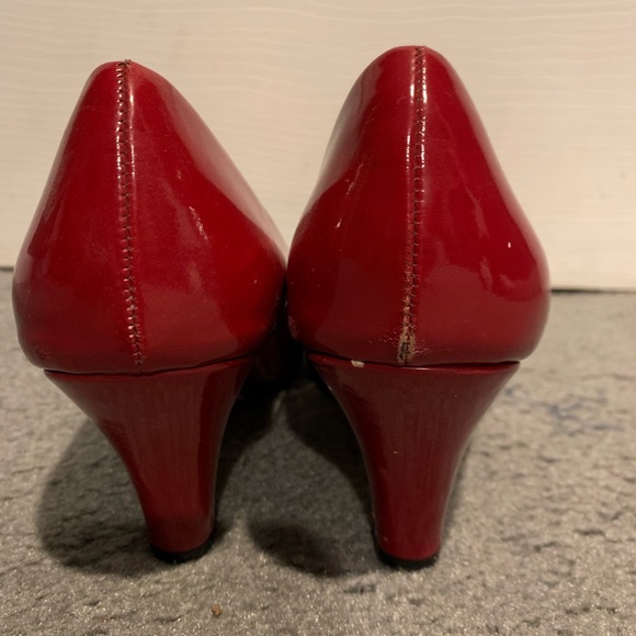 Red Pumps - Picture 2 of 3